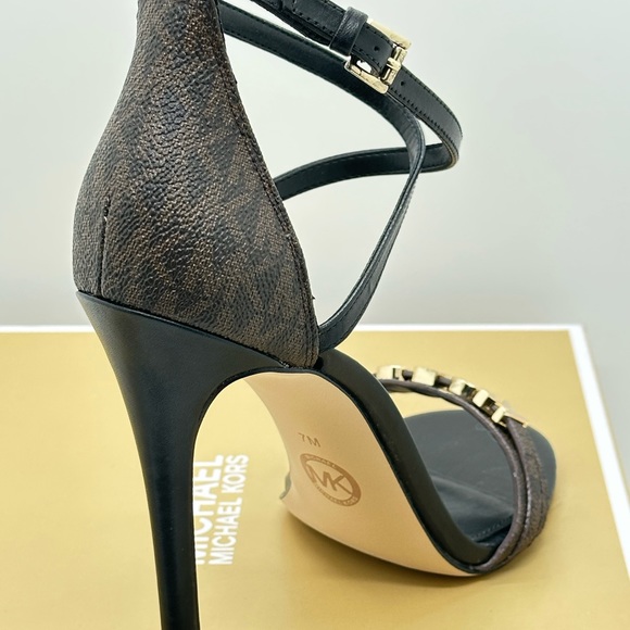 Michael Kors Goldie Single Sole Sandal Sz 7 M Women’s New - Picture 8 of 9